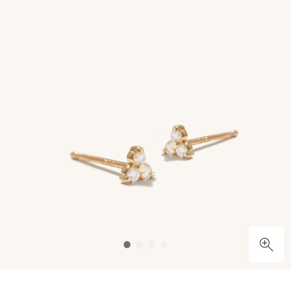 Mini lotus studs - white sapphire
